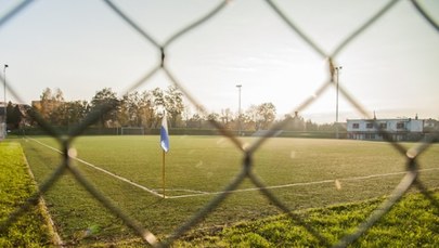 Piłkarz stracił przytomność w trakcie meczu. Reanimowali go strażacy