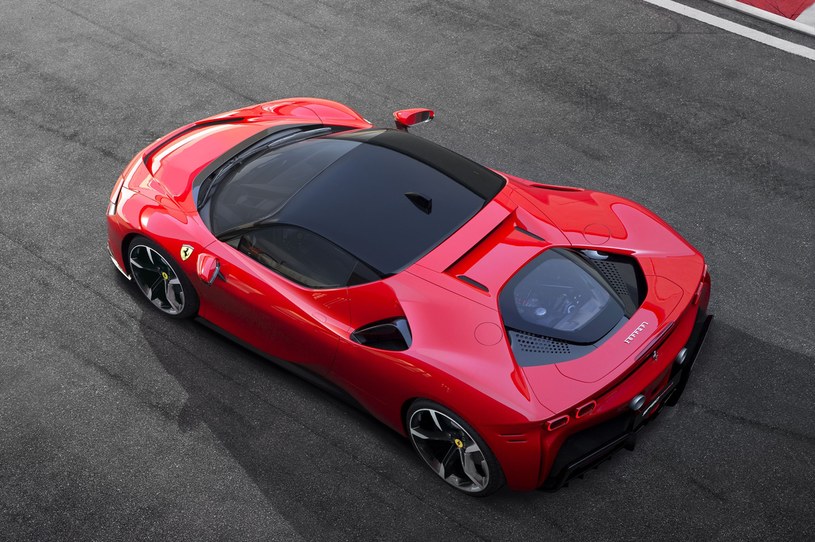 Ferrari SF90 Stadale - najważniejsze informacje