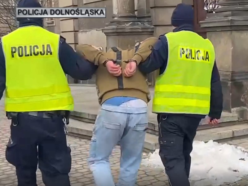 /Policja Dolnośląska /