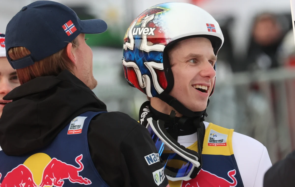 Nowy lider Pucharu Świata w skokach narciarskich zaskoczył zmianą planów. Halvor Egner Granerud zrezygnował z powrotu do domu po ostatnich zawodach w Austrii i wybrał się do Planicy. Tam będzie trenował przed kolejnym konkursem cyklu w niemieckim Willingen. Norweg chce też dobrze przygotować się do zbliżających się mistrzostw świata w narciarstwie klasycznym.