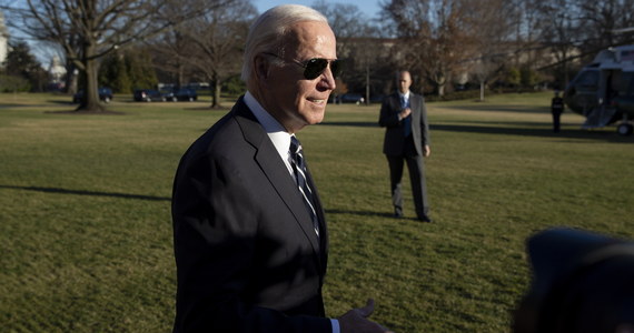 ​Prezydent Stanów Zjednoczonych Joe Biden potwierdził, że odwiedzi Polskę. Amerykański przywódca zaznaczył jednocześnie, że nie wie, w jakim terminie. Powiedział też, że USA nie przekażą Ukrainie myśliwców wielozadaniowych F-16.