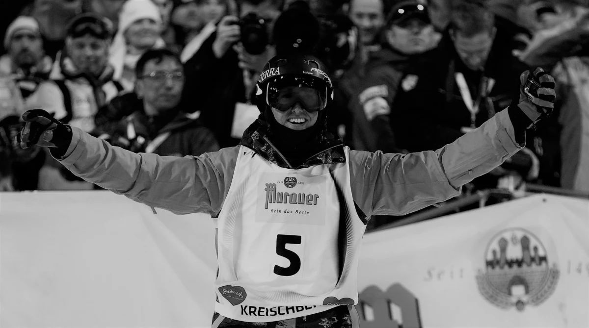 Kyle Smaine, mistrz świata w narciarstwie dowolnym w halfpipe'ie z 2015 roku, nie żyje. Amerykanin został przygnieciony przez lawinę. Do zdarzenia doszło w niedzielę w Japonii.