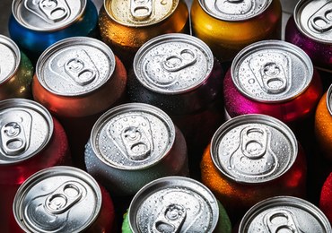 Zakaz sprzedaży energetyków młodzieży. Bielan zapowiada projekt