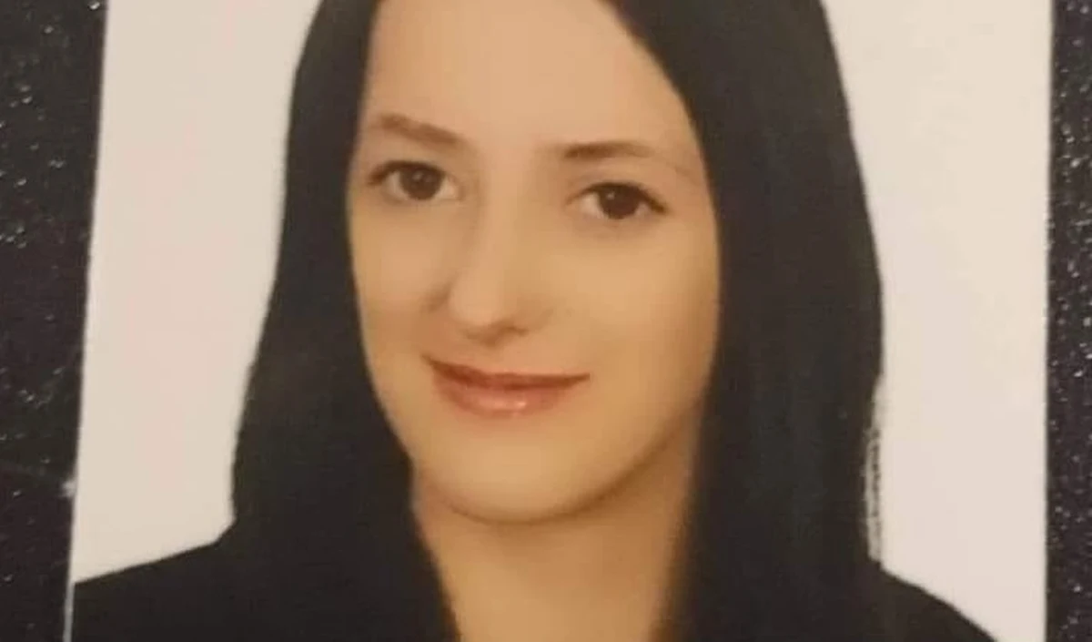 Policja poszukuje 15-letniej Amelii Trzeciak, która w poniedziałek wyszła z domu i do tej pory nie wróciła oraz nie nawiązała kontaktu z najbliższymi - poinformowała PAP oficer prasowa ostrzeszowskiej policji st. asp. Magdalena Hańdziuk. 