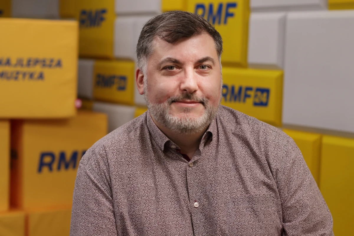 "To się nazywają prawybory 'na pełnym Putinie'. W Donbasie również odbyło się takie głosowanie, gdzie obywatele Ukrainy mogli wziąć udział i zdecydować, czy oni chcą być Rosją, czy Ukrainą. Byli zachęcani przez uzbrojonych żołnierzy rosyjskich, żeby wzięli udział i nawet byli tacy śmiałkowie, którzy zagłosowali, że jednak Ukraina, a nie Rosja. To było prawdziwe bohaterstwo, ale to była mniejszość” – mówił w Porannej rozmowie w RMF FM poseł Konfederacji Artur Dziambor. W ten sposób odniósł się do prawyborów w Nowej Nadziej. 