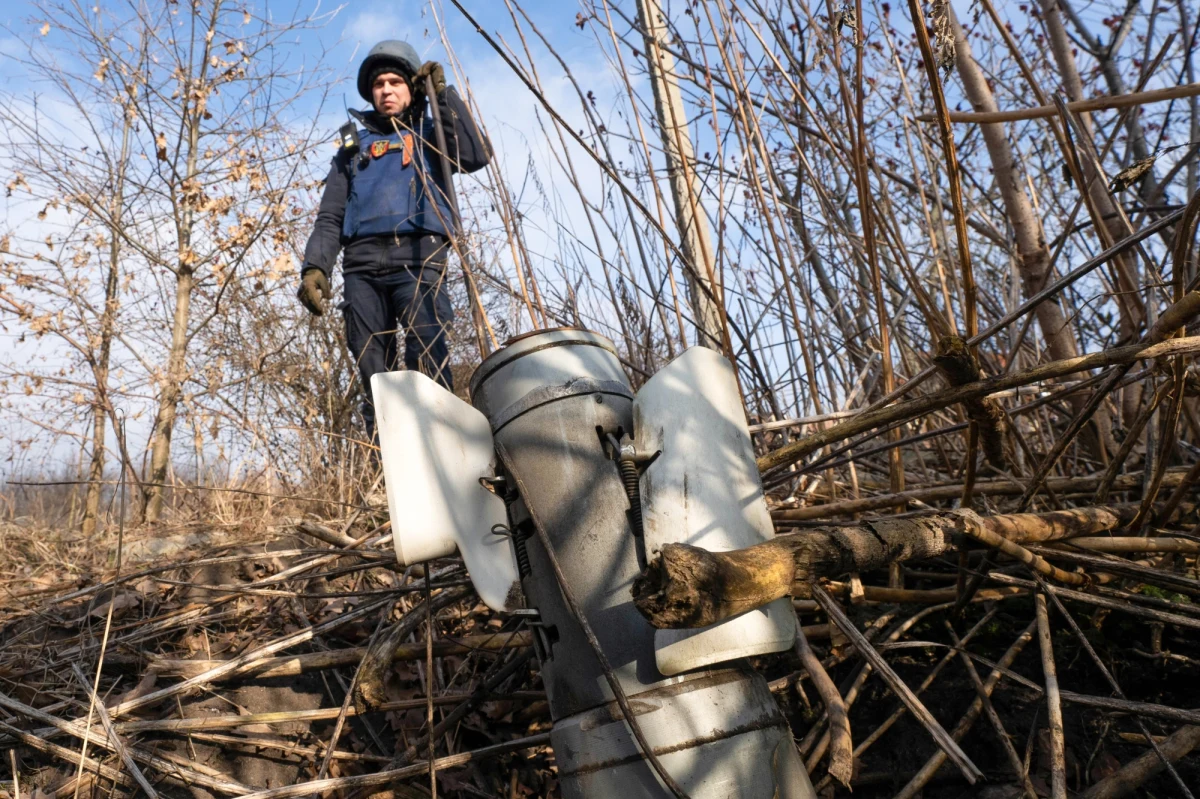 ​Unia Europejska zapowie w Kijowie podczas piątkowego szczytu UE-Ukraina zwiększenie liczby szkolonych ukraińskich żołnierzy z obecnych 15 tys. do 30 tys. - powiedział wysoki rangą unijny dyplomata w Brukseli. Przypomnijmy, chodzi o finansowane z unijnego budżetu szkolenia, które głównie odbywają się w Polsce.