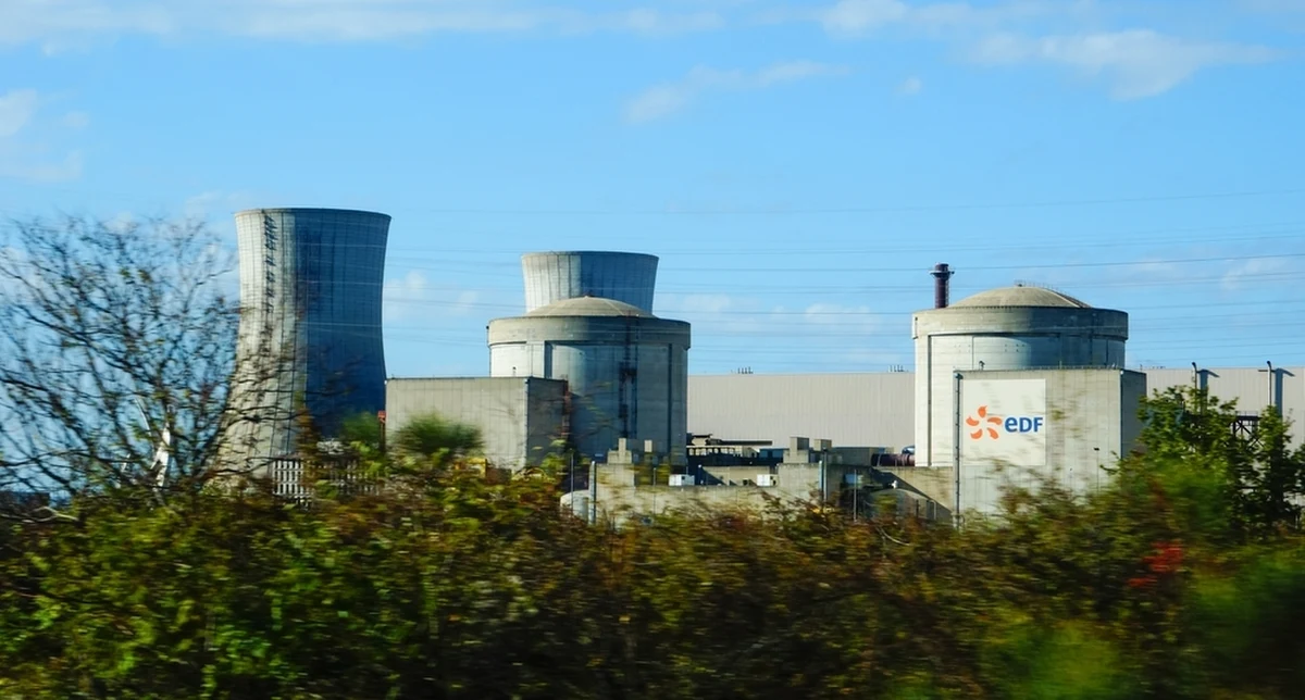 Francja traci kompetencje w dziedzinie energetyki atomowej - alarmuje renomowana francuska telewizja BFM TV. Stacja ujawnia kulisy skandali towarzyszących budowie nowoczesnego reaktora atomowego we Flamanville w Normandii.