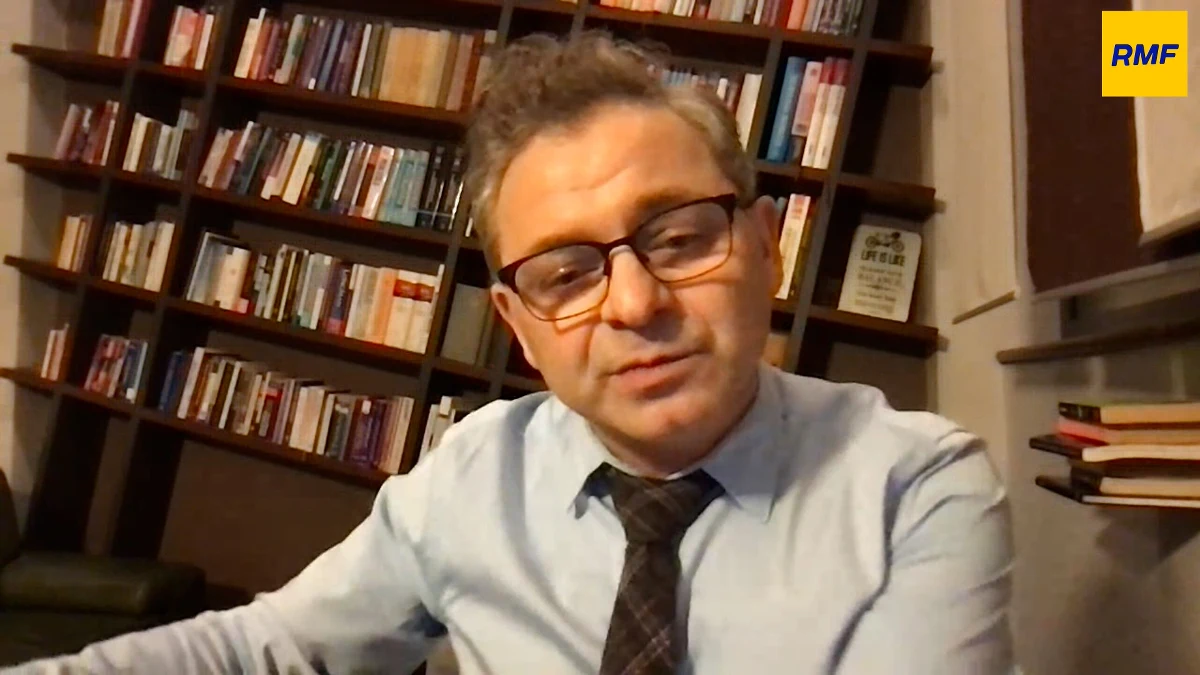 "Okres wczesnej adolescencji, czyli dorastania, to krytyczny okres w życiu człowieka, związany ze zmianą pełnienia wszystkich ról społecznych. To jest taki okres, w którym to ryzyko suicydalne rośnie. Teraz możemy powiedzieć, że obserwujemy pewnego rodzaju epidemię prób samobójczych i zachowań autodestrukcyjnych u dzieci" - mówił w Popołudniowej rozmowie w RMF FM prof. Piotr Gałecki, krajowy konsultant ds. psychiatrii. Tomasz Terlikowski pytał swojego gościa, co jest powodem, że coraz więcej młodych ludzi próbuje targnąć się na swoje życie.