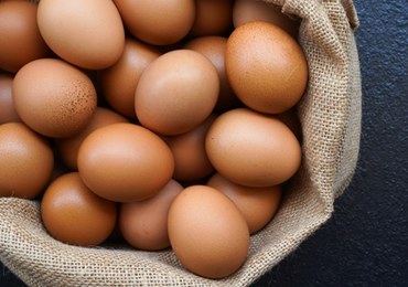 Co dalej z cenami jaj? "Pozostaną wysokie, a przed Wielkanocą mogą wzrosnąć"