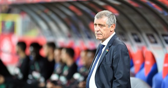 Fernando Santos po dwóch tygodniach pobytu w Portugalii wróci we wtorek do Warszawy. Wkrótce zakończą się rozmowy w sprawie sztabu nowego selekcjonera piłkarskiej reprezentacji Polski. W przyszłym tygodniu zapadnie też decyzja dotycząca lokalizacja meczu z Albanią. 