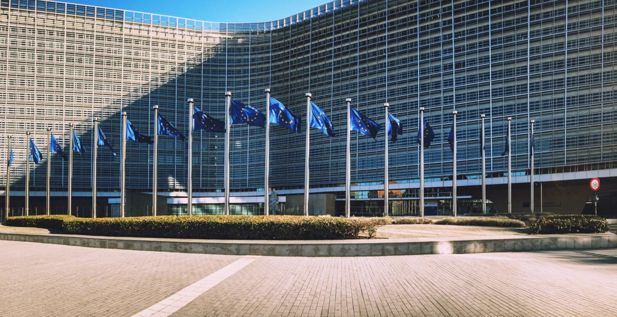 ​W Unii Europejskiej zaostrza się spór o wykreślenie z listy sankcyjnej białoruskich oligarchów zajmujących się handlem nawozami - informuje dziennikarka RMF FM. W imię postulowanej przez ONZ walki z głodem derogację umożliwiającą pod pewnymi warunkami dostawy białoruskich nawozów do Afryki proponuje Komisja Europejska. A na to nie zgadza się Litwa.