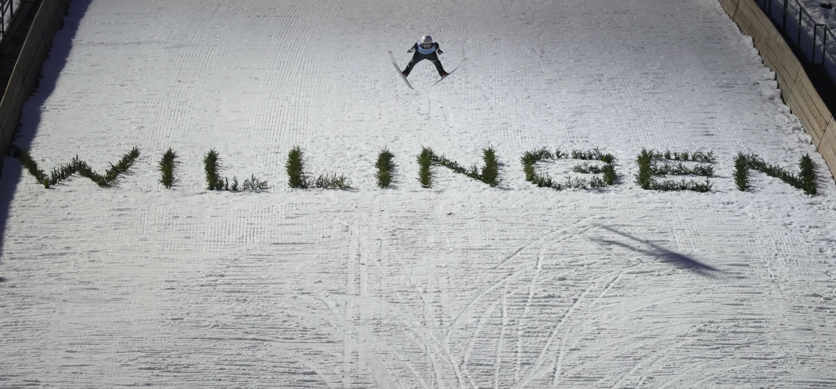 Pięciu polskich skoczków narciarskich awansowało do niedzielnego konkursu Pucharu Świata w Willingen. Wśród nich nie ma Kamila Stocha, który w kwalifikacjach zajął dopiero 51. miejsce.