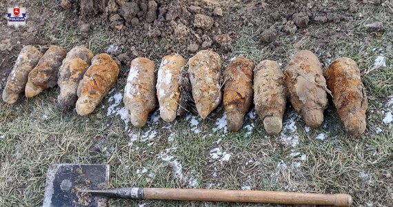 Niewybuchy znaleziono podczas prac ziemnych prowadzonych w Lebiedziewie na Lubelszczyźnie. Saperzy zabezpieczyli łącznie 11 pocisków artyleryjskich.