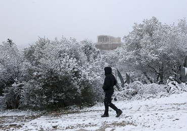 Ateny pod śniegiem. Zamknięto szkoły i stacje metra