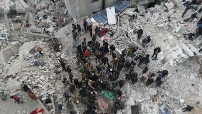 Bojownicy IS uciekli z więzienia po trzęsieniu ziemi w Syrii
