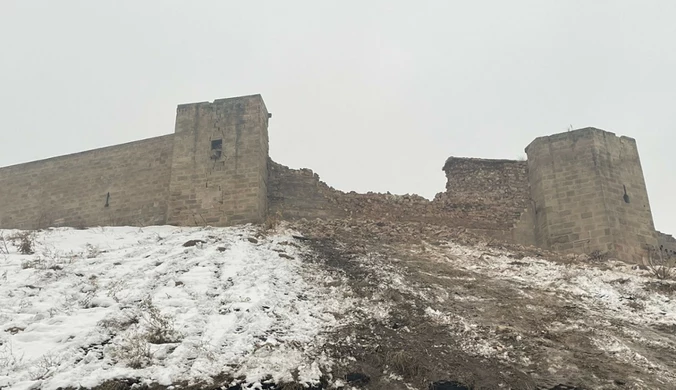 Trzęsienie ziemi w Turcji. Starożytny zamek poważnie uszkodzony