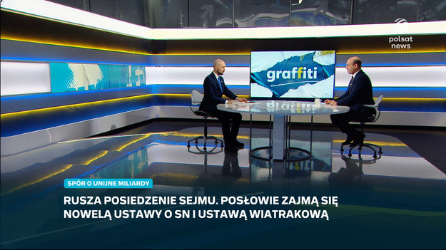 Według Szymona Szynkowskiego vel Sęka polskie władze nie mogą złożyć wniosku o KPO "tak, aby narazić go na ryzyko, że część zobowiązań nie zostanie wypełniona w ciągu dwóch miesięcy". Czasowe widełki podane przez ministra to czas, jaki KE ma na rozpatrzenie wniosku o środki z KPO.

Gość Marcina Fijołka w programie "Graffiti" uściślił, że pośpiech wokół zmian prawnych mających wypełnić kamienie milowe jest "niewskazany", ale termin złożenia wniosku "jest coraz bliżej".