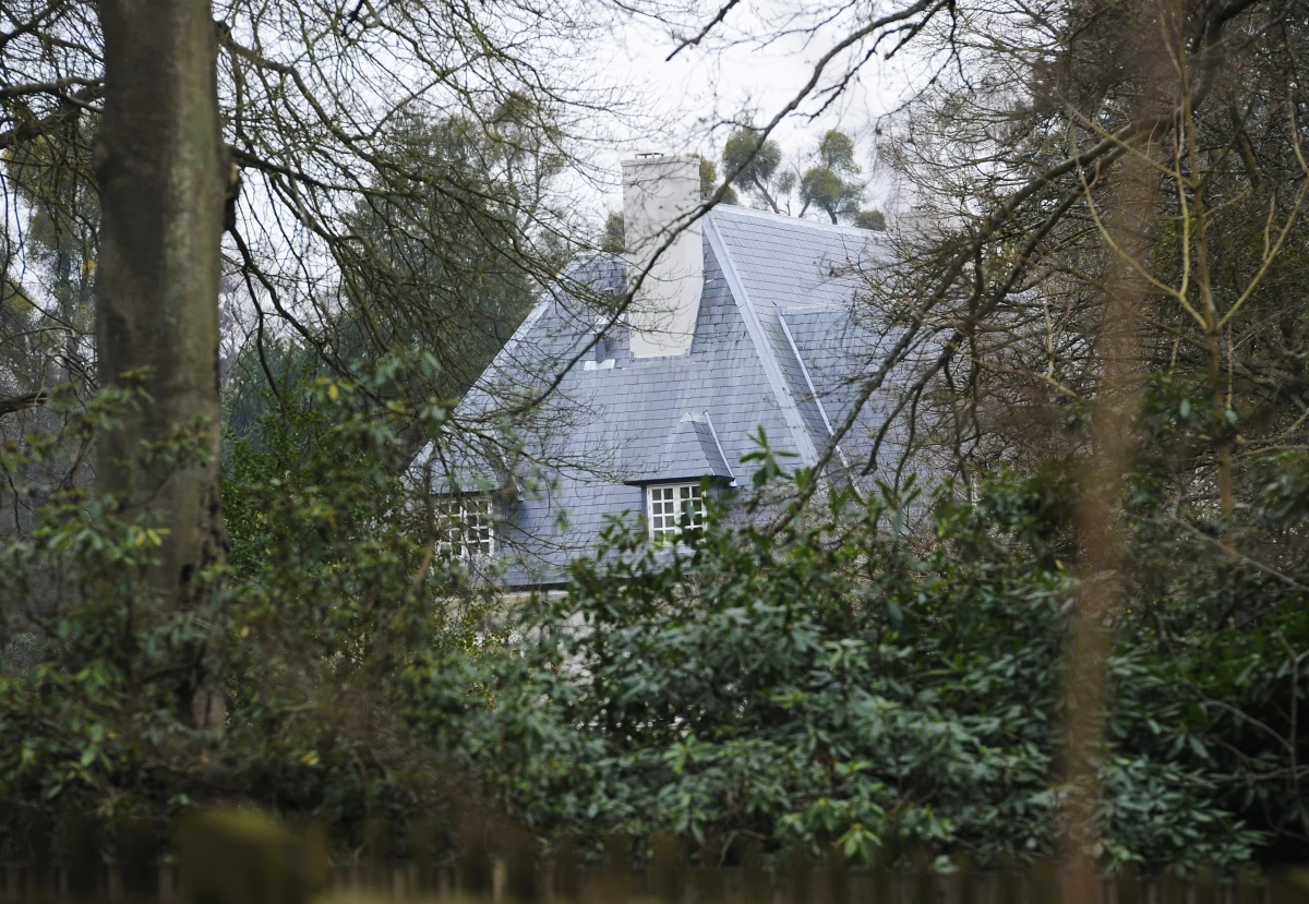 ​Wciąż nie wiadomo, kto jest właścicielem 50 tys. nieruchomości w Wielkiej Brytanii. Wprowadzone po rosyjskiej inwazji na Ukrainę prawo zobowiązuje zarządzające nimi firmy do ujawnienia konkretnych nazwisk. Termin zgłoszeń minął z końcem ubiegłego miesiąca.