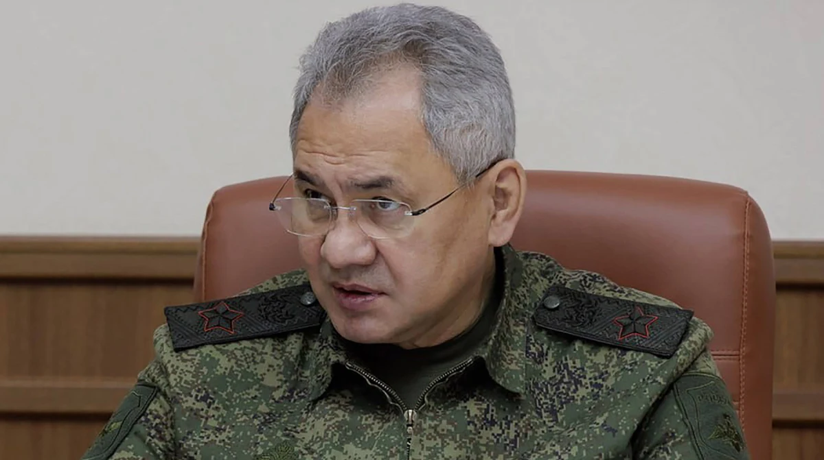 ​Minister obrony Rosji Siergiej Szojgu powiedział, że działania Stanów Zjednoczonych wciągają kraje NATO w konflikt na Ukrainie. Stwierdził także, że Ameryka i jej sojusznicy "otwarcie wzywają Ukrainę do zajęcia terytoriów" Rosji.