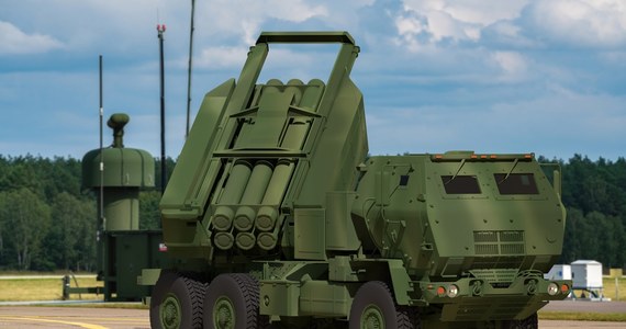 10 miliardów dolarów mają kosztować wyrzutnie HIMARS wraz z rakietową amunicją, które Polska kupi od Stanów Zjednoczonych. Departament stanu USA zatwierdził sprzedaż sprzętu wojskowego naszemu krajowi.