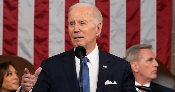 ​Stan naszej unii jest silny; nigdy nie byłem większym optymistą, jeśli chodzi o przyszłość Ameryki - oznajmił prezydent USA Joe Biden w corocznym orędziu o stanie państwa wygłoszonym w Kongresie. Prezydent zadeklarował m.in. że Ameryka będzie nadal wspierać Ukrainę i jest na dobrej drodze, by wygrać rywalizację z Chinami.