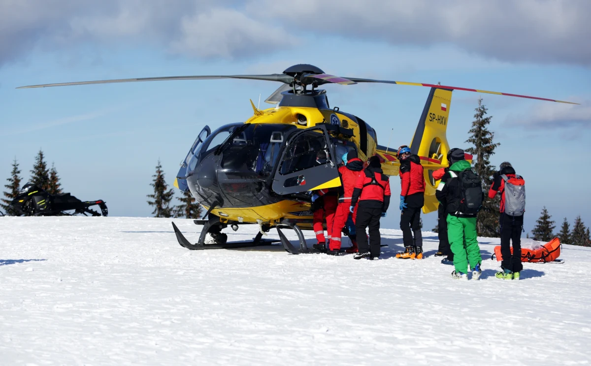 ​Poprawiła się pogoda w Beskidach. W ostatnim czasie nie było opadów śniegu. Osłabł też wiatr. Ratownik dyżurny stacji GOPR w Szczyrku Maciej Stanisławski oznajmił w środę, że poprawiły się warunki na szlakach turystycznych. Obecnie określane są jak trudne.