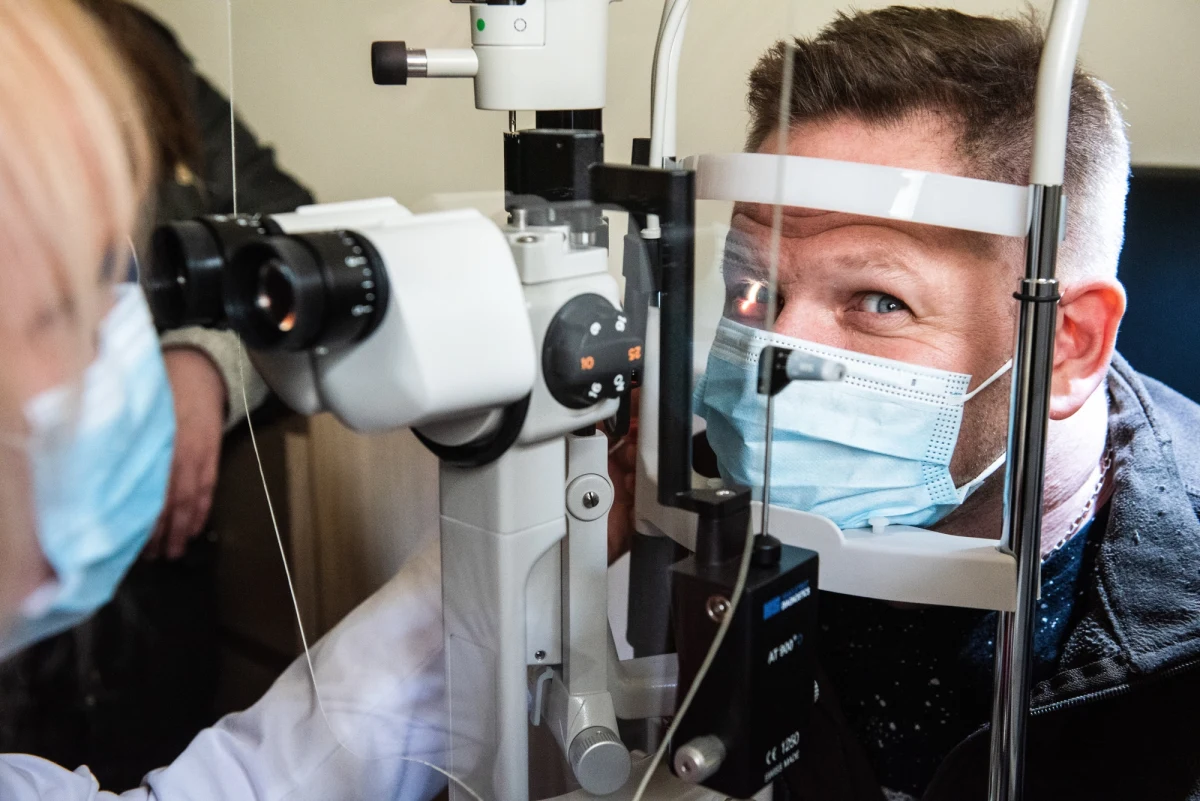 Nowoczesny sprzęt okulistyczny warty ok. 700 tys. zł otrzymał od Światowej Organizacji Zdrowia (WHO) szpital wojskowy w Lublinie. Urządzenia mają służyć do szybszego i komfortowego badania wzroku zarówno wśród mieszkańców miasta, jak i uchodźców z Ukrainy.