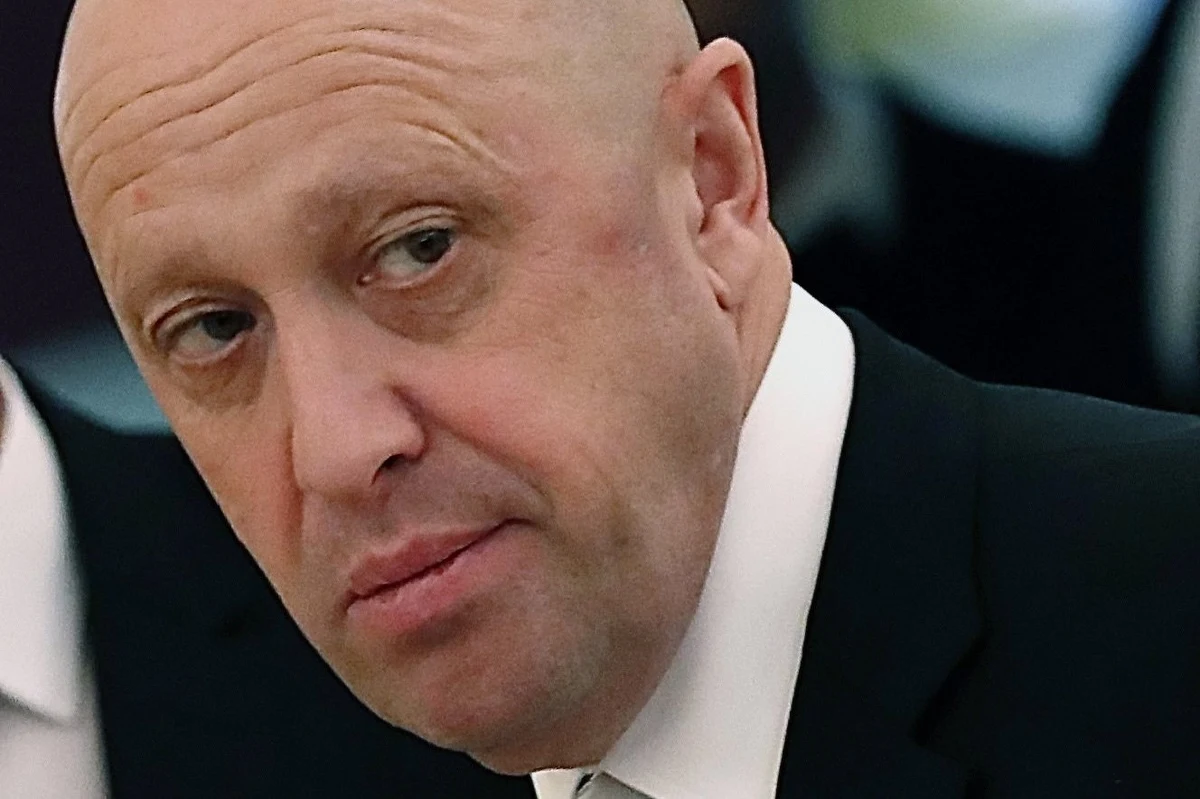 Grupa Wagnera poniosła ogromne straty w walkach w Donbasie. Jej liczebność i zdolności bojowe spadły tak bardzo, że formacja zostanie prawdopodobnie włączona do armii Federacji Rosyjskiej – takie informacje przekazała ukraińska agencja UNIAN.