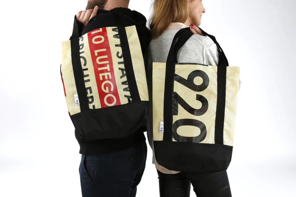 Narodowe Muzeum Morskie w Gdańsku dało drugie życie olbrzymiemu banerowi, który przez długie lata zalegał w magazynie.