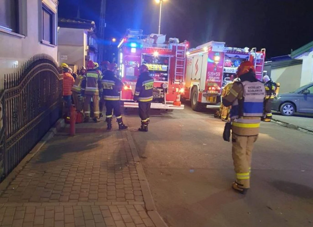 8 osób trafiło do szpitali po zatruciu czadem w piekarni w Lgocie Wielkiej w powiecie radomszczańskim w Łódzkiem. 