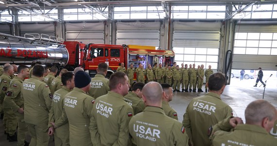 Grupa ratownicza straży pożarnej HUSAR Poland, która bierze udział w akcji ratowniczej po trzęsieniach ziemi w Turcji pozostanie tam przynajmniej do 16 lutego. Polscy strażacy nie tracą nadziei na odnalezienie kolejnych ocalałych z katastrofy.