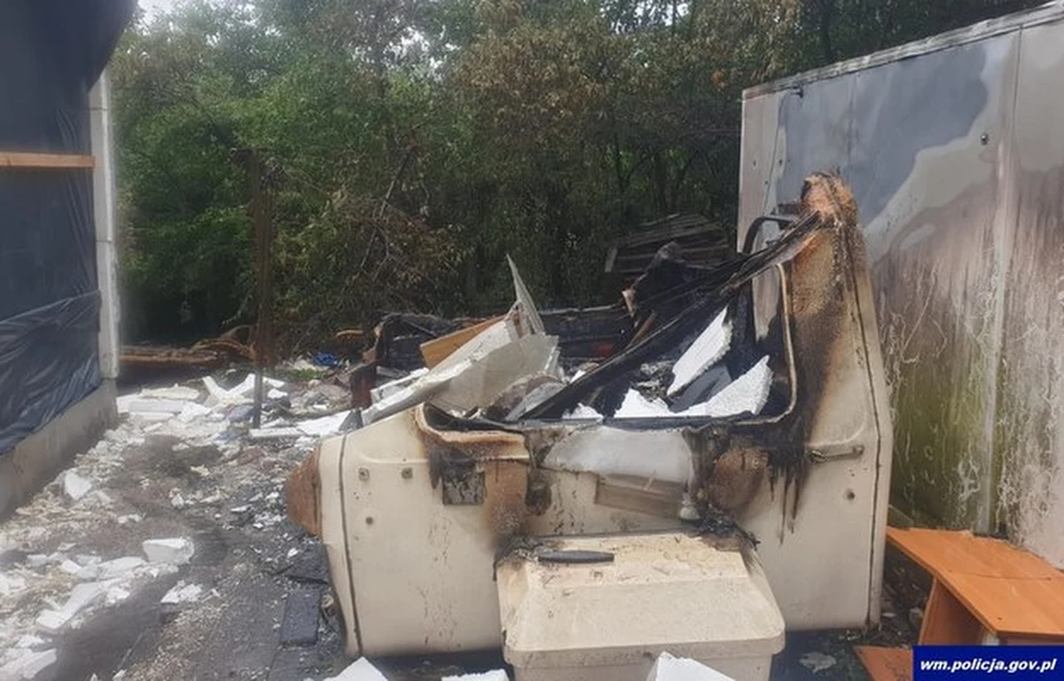 Na karę 15 lat pozbawienia wolności skazał Sąd Okręgowy w Olsztynie mężczyznę oskarżonego o podpalenie przyczepy kempingowej, w której wnętrzu znajdowała się kobieta. Wyrok w tej sprawie nie jest prawomocny.