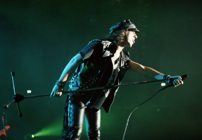 Słynna ballada "Wind of Change" grupy Scorpions dołączyła do grona klipów, które w serwisie YouTube przebiły barierę miliarda odsłon. Absolutnym liderem w kategorii teledysków jest dziecięcy "Baby Shark Dance" z wynikiem ponad 12,2 mld. Jak sukces skomentował Klaus Meine, wokalista niemieckiej formacji?