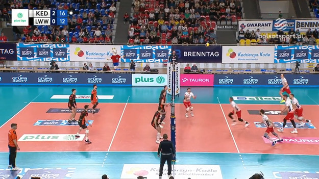 Skrót meczu Grupa Azoty ZAKSA Kędzierzyn-Koźle – Barkom Każany Lwów 3:0 (30:28, 25:21, 25:16) w 23. kolejce PlusLigi.

