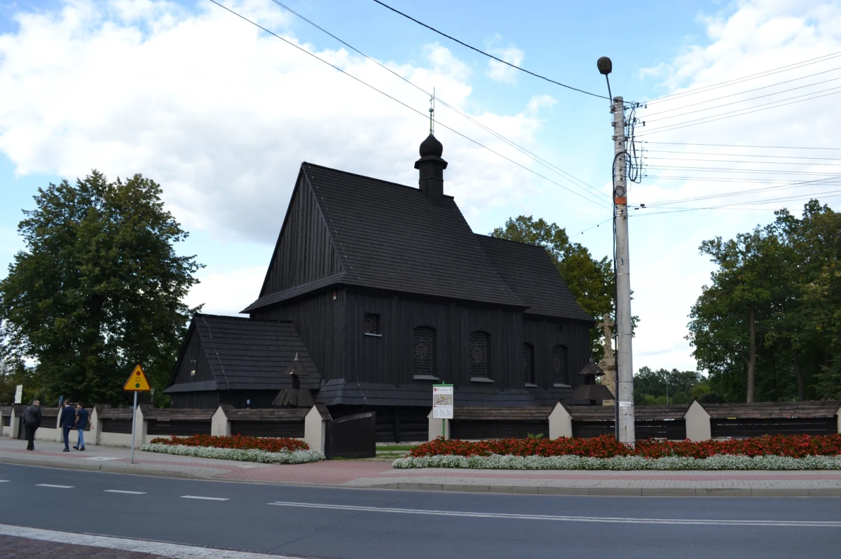 ​Na wiernych, którzy na kolanach przemieszczą się do relikwii św. Walentego w sanktuarium św. Walentego w Bieruniu - czeka nie lada atrakcja. Będą mieli okazję na obejrzenie niezwykłego dzieła. Chodzi o odkryte za ołtarzem malowidło z XVIII wieku.