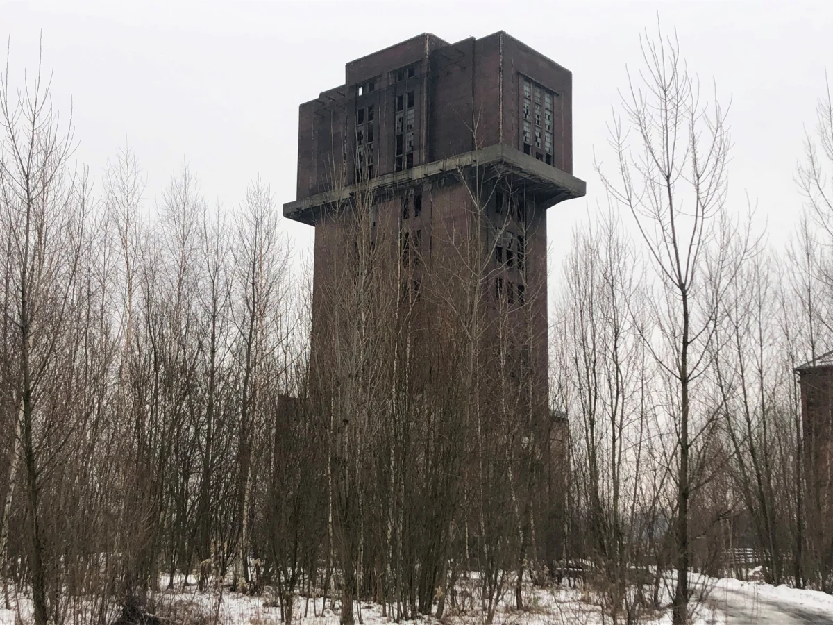 Wspólnie ocalmy Szyb Krystyna – apelują społecznicy z Bytomia i miłośnicy postindustrialnego dziedzictwa Śląska. Chcą, by miasto kupiło od prywatnego właściciela blisko 100-letni szyb dawnej kopalni Szombierki. W internecie zbierają podpisy pod petycją w tej sprawie. 