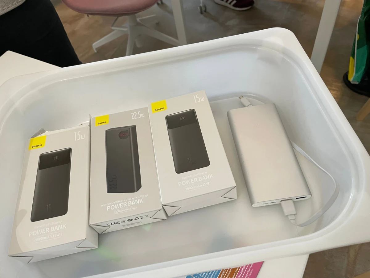 Potrzebne powerbanki dla mieszkańców wschodniej Ukrainy. Dzisiaj ostatni dzień zbiórki w Lublinie. Można je przynościć do Centrum Integracji Baobab przy Krakowskim Przedmieściu 39 B do g. 18.00.  

