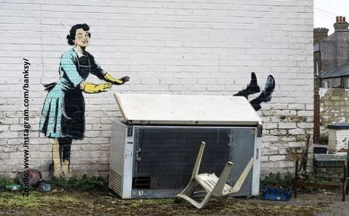 Walentynkowa instalacja Banksy’ego przestała być instalacją. Mowa o dziele, które przed walentynkami pojawiło się w nadmorskim miasteczku Margate na południu Anglii. Jak wyglądało i jak wygląda teraz? Zobaczcie sami.