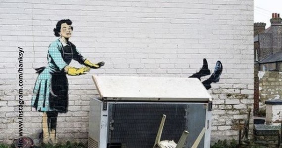 Walentynkowa instalacja Banksy’ego przestała być instalacją. Mowa o dziele, które przed walentynkami pojawiło się w nadmorskim miasteczku Margate na południu Anglii. Jak wyglądało i jak wygląda teraz? Zobaczcie sami.