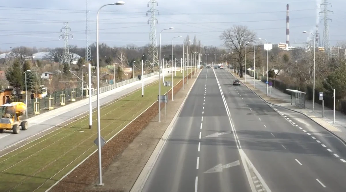 W maju we Wrocławiu ma zostać oddane do użytku nowe torowisko tramwajowe przez osiedle Popowice. To 4 km nowej trasy. Ratusz poinformował, że pojadą nią nowe linie tramwajowe: numer 18 i 19. To pierwszy etap zmian, które czekają pasażerów jeszcze w tym roku. Drugi etap jest związany jest z tramwajem na Nowym Dwór - podało miasto.