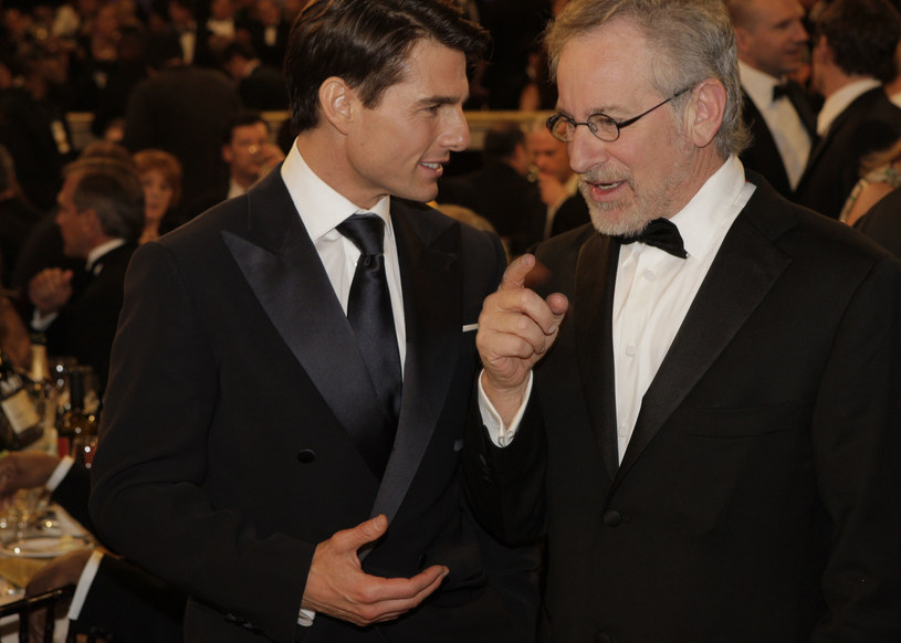 Steven Spielberg uważa, że filmem "Top Gun Maverick" Tom Cruise uratował kinową dystrybucję filmów w Hollywood. Nagranie ze spotkania reżysera "Famelmanów" i gwiazdora "Top Giun Maverick" robi furorę w internecie.