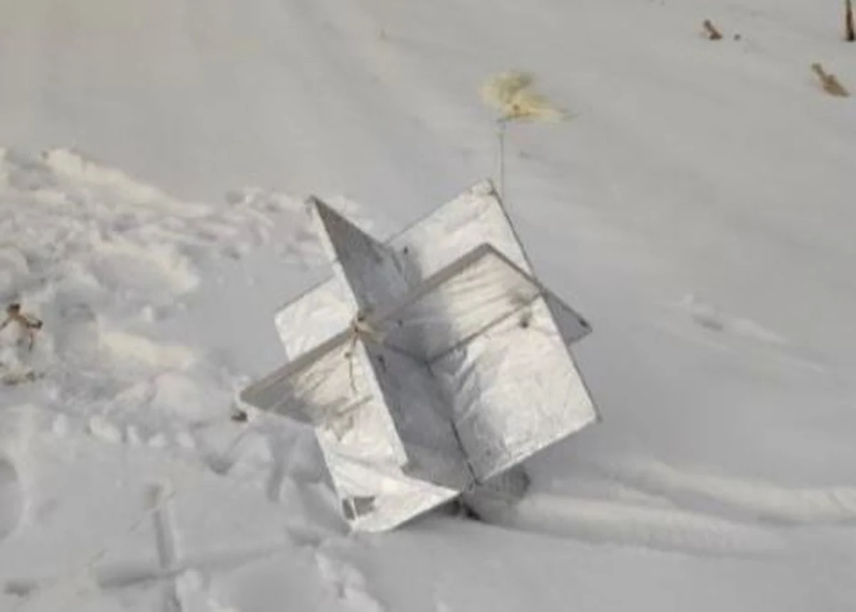 Rosjanie wypuścili nad Ukrainę balony napełnione helem, by prowokowały ukraińską obronę powietrzną. Jak poinformował rzecznik sił powietrznych Jurij Ihnat, w związku z pojawieniem się takich balonów nad obwodem kijowskim ogłoszono alarm przeciwlotniczy. 