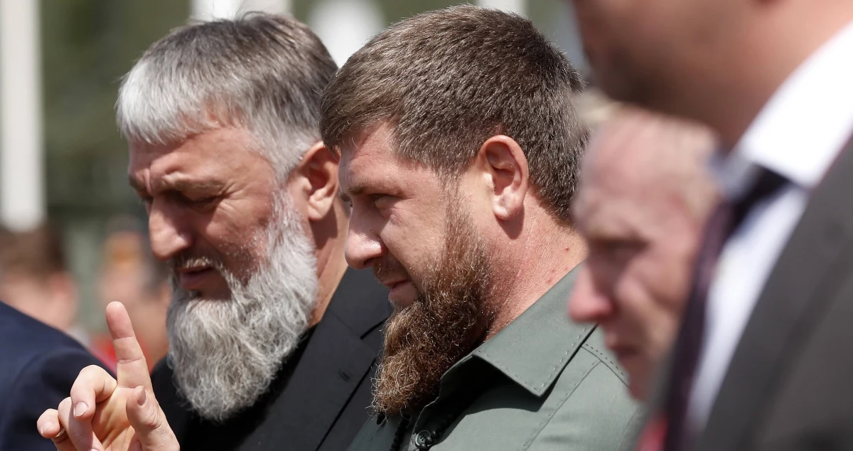 Szef czeczeńskiej republiki Ramzan Kadyrow zaapelował do przedstawicieli innych władz regionalnych, by nie "komentowali strat" rosyjskiego wojska w Ukrainie. "Nasi chłopcy sami wybierają tę heroiczną drogę" - podkreślił.