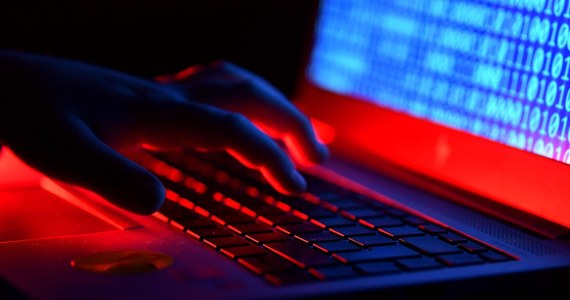 Rosyjscy hakerzy coraz częściej atakują internautów z krajów NATO i Ukrainy. To wniosek z opublikowanego właśnie raportu firmy Google "Fog of War" na temat działań cybernetycznych Rosji w czasie agresji na Ukrainę.