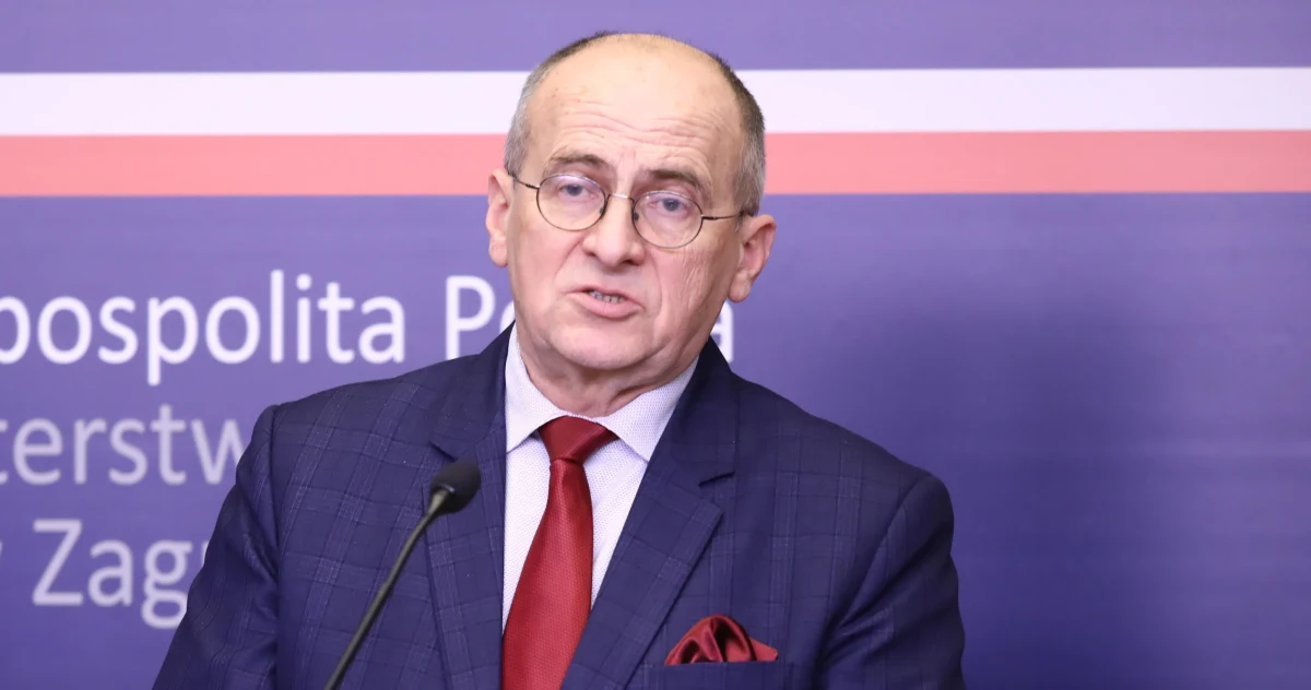 ​Po zakończeniu wizyty w Polsce przez prezydenta USA Joe Bidena wybieram się z wizytą do Stanów Zjednoczonych, przede wszystkim do Rady Bezpieczeństwa ONZ - przekazał szef MSZ Zbigniew Rau. Jak poinformował, został zaproszony do zabrania głosu jako przedstawiciel kraju szczególnie wspierającego Ukrainę.