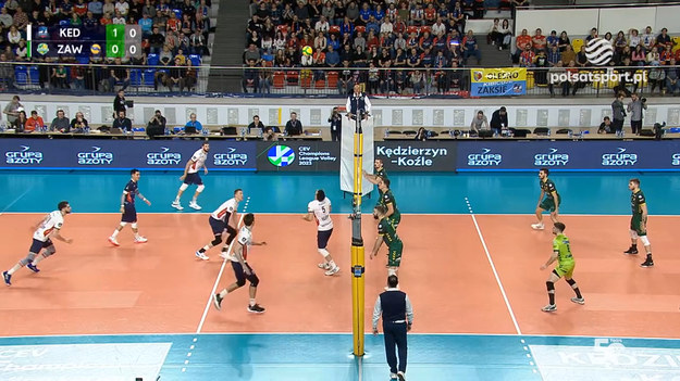 Skrót meczu 1/8 finału Ligi Mistrzów Grupa Azoty ZAKSA Kędzierzyn-Koźle - Aluron CMC Warta Zawiercie 2:3 (28:26, 21:25, 25:23, 19:25, 11:15).

