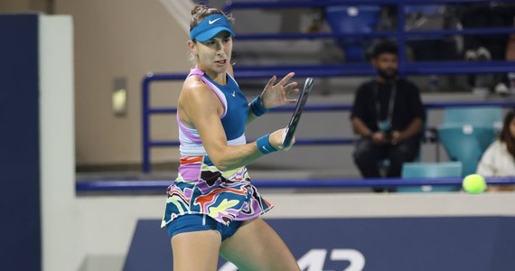 ​Szwajcarska tenisistka Belinda Bencic, która miała być rywalką Igi Świątek w ćwierćfinale turnieju WTA na kortach twardych w Dausze, wycofała się z rywalizacji. To oznacza, że broniąca tytułu Polka jest już w półfinale.