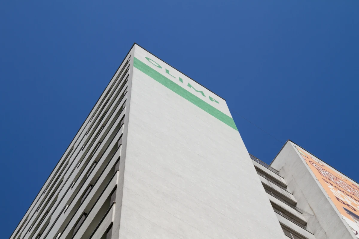 Od 21 lutego do 1 marca studenci mieszkający w akademikach AGH powinni zadeklarować, czy potrzebują zakwaterowania także w czerwcu. Miasteczko Studenckie w trakcie Igrzysk Europejskich zamieni się w wioskę dla zawodników. Teren będzie zamknięty dla osób postronnych, podobnie jak znajdujące się tam kluby studenckie, sklepy i lokale gastronomiczne.

