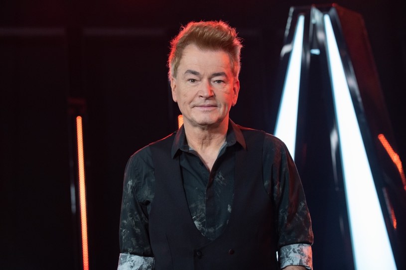 Zbigniew Zaranek awansował do półfinału "The Voice Senior" w spektakularnym stylu. Jego występ z piosenką "Niech żyje bal" zachwycił publiczność w studiu i widownie przed telewizorami. Zaranek śpiewał nawet wtedy, wszyscy byli przekonani, że zakończył wykonanie. 