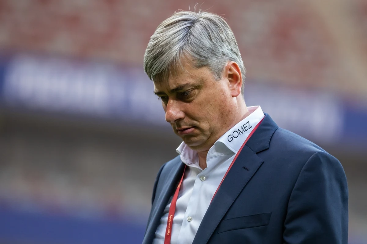 Polski trener przejął Urawa Red Diamonds i poprowadził drużynę w spotkaniu kolejki inaugurującej sezon 2023 japońskiej piłkarskiej ekstraklasy. Debiutu nie zaliczy jednak do udanych.